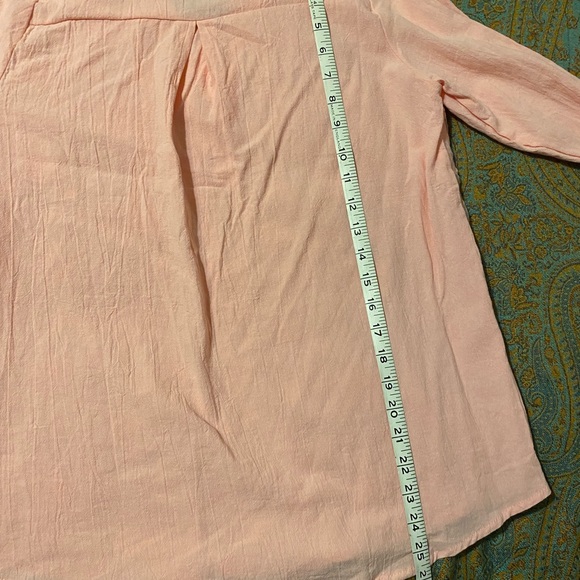 Light Pink Blouse / Tunic with Flower Embroidered Detail Sz Small or 6 to 8. - Picture 4 of 5